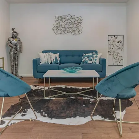 @ Marbella Lane - Boho 'N Sleek Rtreat Pool Tble Villa